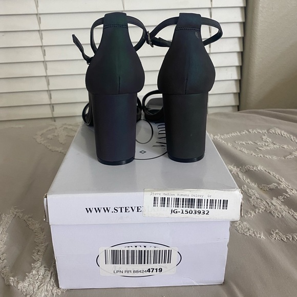 Steve Madden Delrey Metallic Heels - Picture 5 of 6